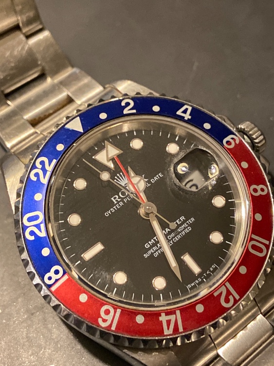 ロレックス GMTマスター （高級時計）の商品画像 - 査定依頼日：2026年1月20日 - 最高査定価格：1,750,000円
