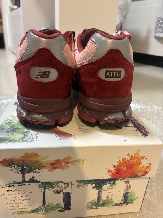 KITH x New Balance 2011chocolate Truffle（古着・ファッション）の商品画像 - 査定依頼日：2026年9月21日 - 最高査定価格：100,000円