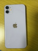 iPhone iPhone11 64GB au（スマホ）の商品画像 - 査定依頼日：2026年5月23日 - 最高査定価格：20,000円