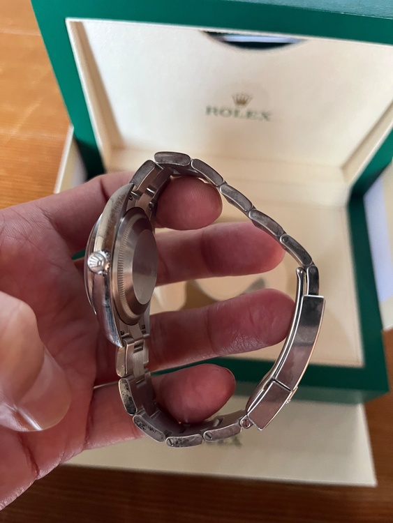 ロレックス エクスプローラー 12427（高級時計）の商品画像 - 査定依頼日：2026年1月5日 - 最高査定価格：1,300,000円