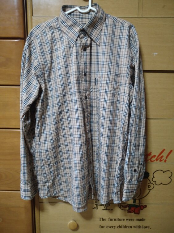 バーバリーBMW90-902-43（古着・ファッション）の商品画像 - 査定依頼日：2026年4月14日 - 最高査定価格：3,000円