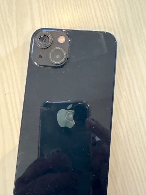 iPhone 14 128GB au（スマホ）の商品画像 - 査定依頼日：2026年2月3日 - 最高査定価格：50,000円