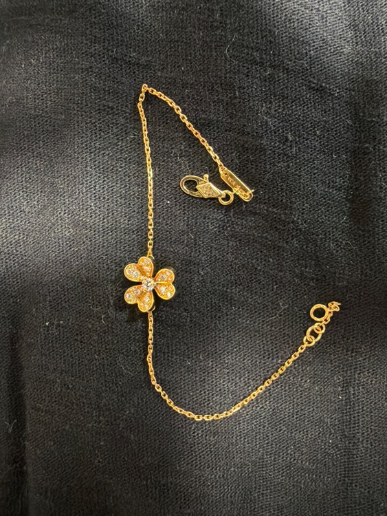 ヴァンクリーフアーペル　フリヴォルダイヤブレスレット（金・貴金属）の商品画像 - 査定依頼日：2026年5月10日 - 最高査定価格：465,000円