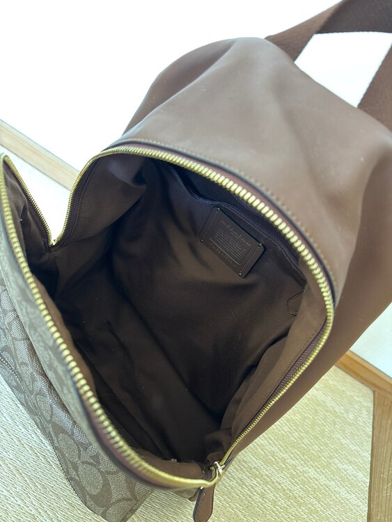 その他 コーチ （ブランドバッグ）の商品画像 - 査定依頼日：2025年4月17日 - 最高査定価格：4,000円