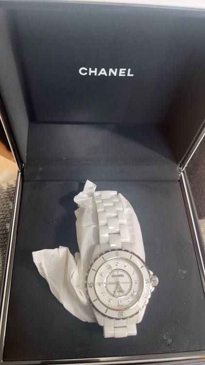 シャネル J12 g（高級時計）の商品画像 - 査定依頼日：2025年11月14日 - 最高査定価格：380,000円