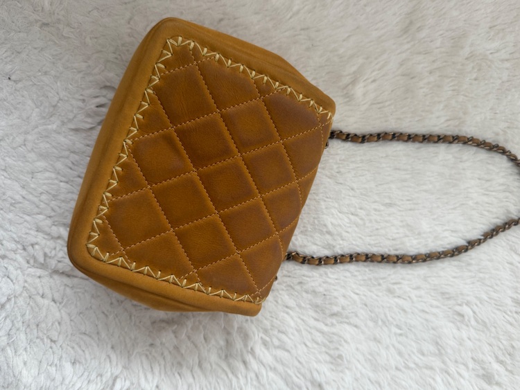 ミニバッグ（ブランドバッグ）の商品画像 - 査定依頼日：2025年8月26日 - 最高査定価格：70,000円