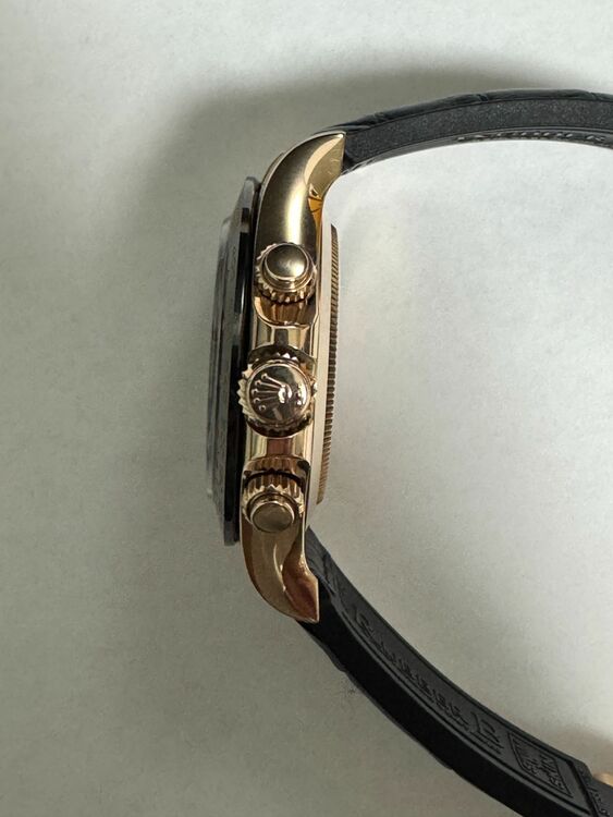 ロレックス デイトナ （高級時計）の商品画像 - 査定依頼日：2025年11月21日 - 最高査定価格：6,200,000円