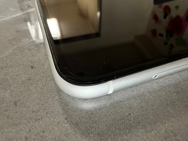 iPhoneXR 64GB 楽天モバイル 2（スマホ）の商品画像 - 査定依頼日：2025年5月21日 - 最高査定価格：15,000円