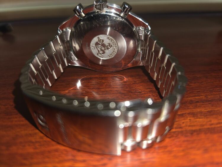 スピードマスターオートマチック（高級時計）の商品画像 - 査定依頼日：2025年10月14日 - 最高査定価格：370,000円