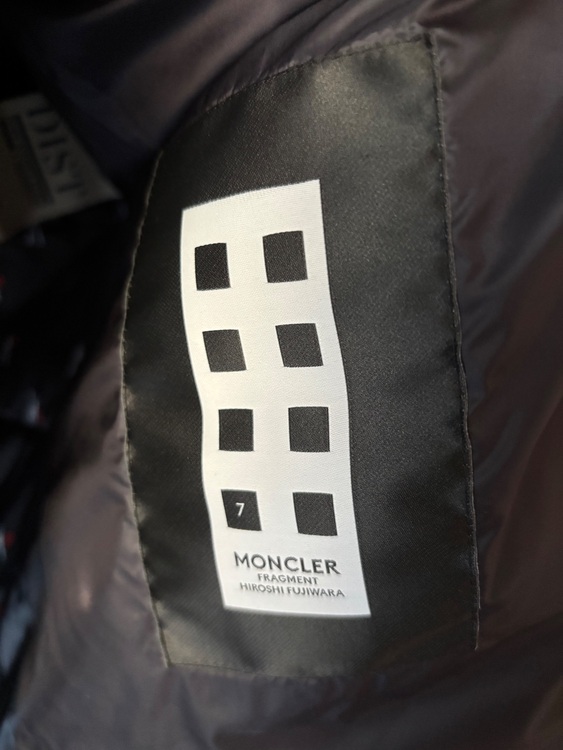 ダウン　フラグメント　ジーニアス　フジワラヒロシ（古着・ファッション）の商品画像 - 査定依頼日：2025年11月9日 - 最高査定価格：20,000円