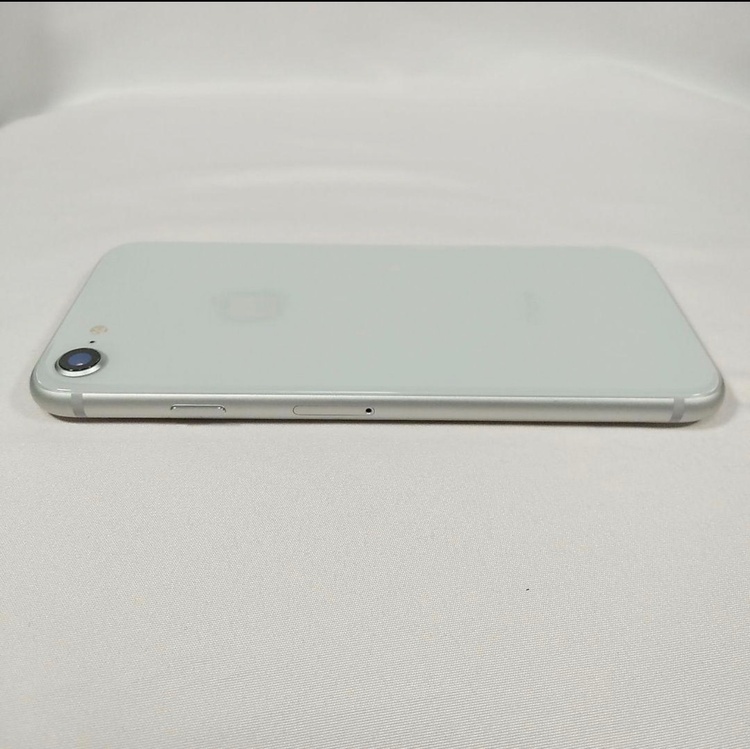 iPhone iPhone8 64GB SIMフリー（スマホ）の商品画像 - 査定依頼日：2026年7月28日 - 最高査定価格：4,500円