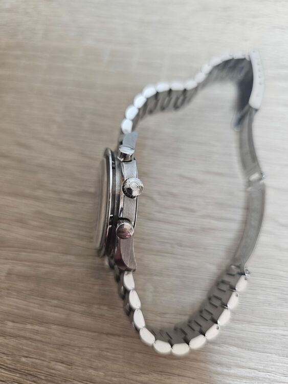 スピードマスター（高級時計）の商品画像 - 査定依頼日：2025年9月2日 - 最高査定価格：390,000円