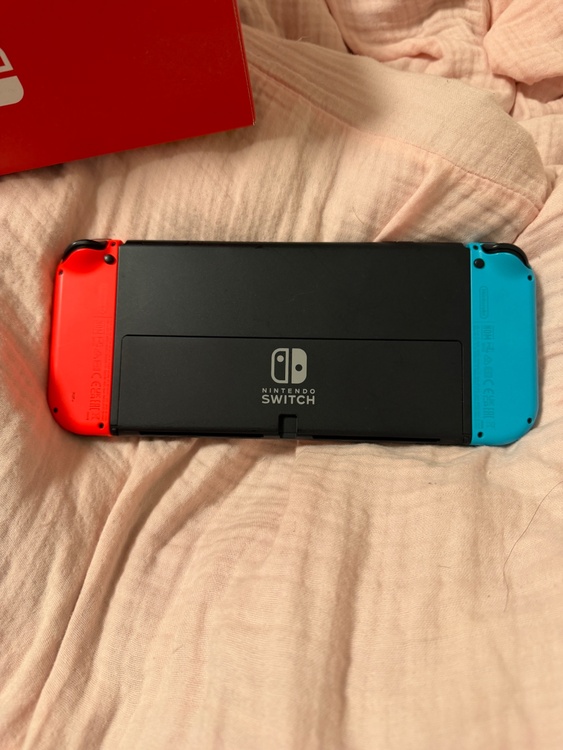 Switch（ゲーム機本体・ゲームソフト）の商品画像 - 査定依頼日：2026年10月2日 - 最高査定価格：15,000円