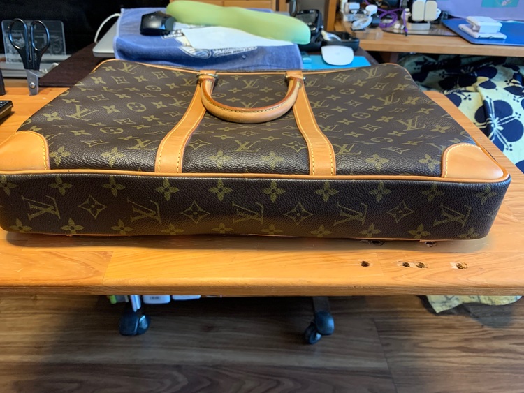 モノグラム ポルテ ドキュメント ボヤージュ トートバッグ（ブランドバッグ）の商品画像 - 査定依頼日：2022年7月24日 - 最高査定価格：45,000円