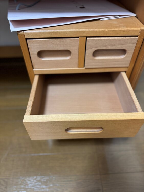 学習机（家具・寝具）の商品画像 - 査定依頼日：2025年5月11日 - 最高査定価格：2,000円