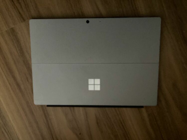 Microsoft Surface Pro 7（PC・タブレット）の商品画像 - 査定依頼日：2025年11月15日 - 最高査定価格：33,000円