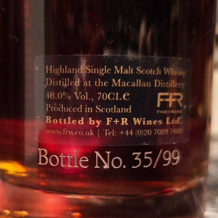 マッカラン33年（お酒）の商品画像 - 査定依頼日：2025年10月9日 - 最高査定価格：300,000円