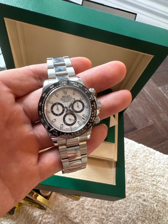 ロレックス デイトナ 116500LN whit（高級時計）の商品画像 - 査定依頼日：2025年7月27日 - 最高査定価格：4,360,000円