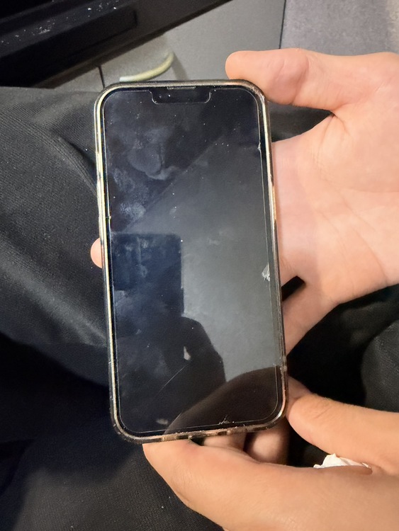iPhone 13 Pro 128GB docomo（スマホ）の商品画像 - 査定依頼日：2026年5月14日 - 最高査定価格：46,000円