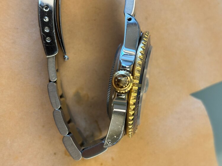 ロレックス サブマリーナー 1661（高級時計）の商品画像 - 査定依頼日：2024年12月30日 - 最高査定価格：1,400,000円