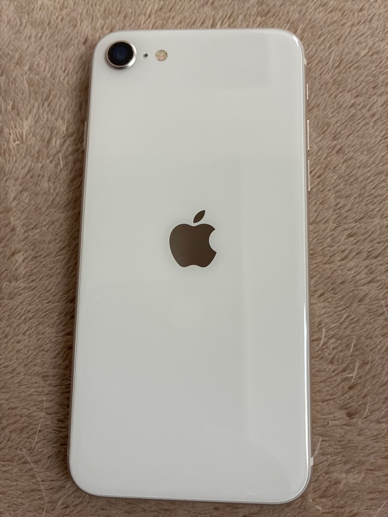 iPhone iPhoneSE 64GB 楽天モバイル（スマホ）の商品画像 - 査定依頼日：2026年6月10日 - 最高査定価格：14,000円