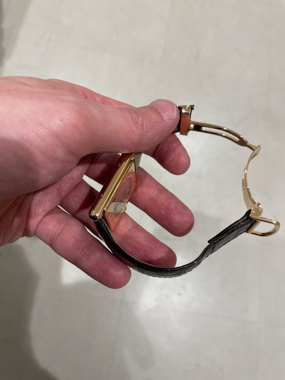 カルティエ タンク W156000（高級時計）の商品画像 - 査定依頼日：2026年1月11日 - 最高査定価格：1,800,000円