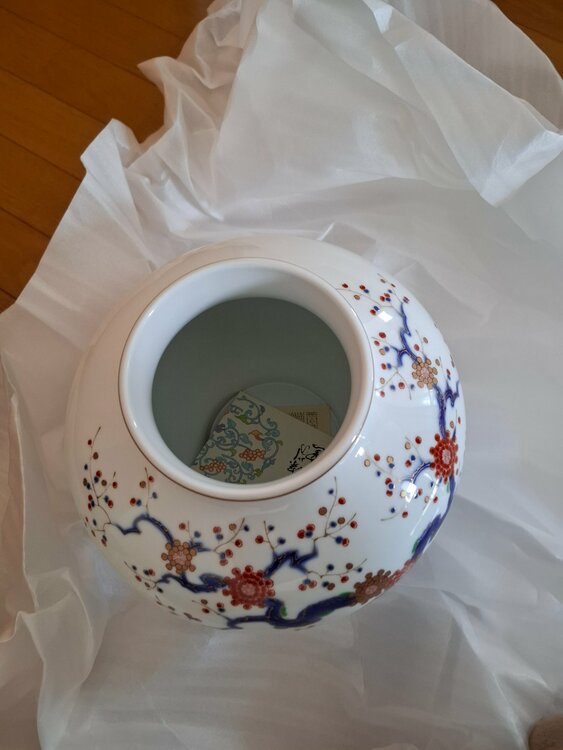 有田深川焼花瓶（美術品・骨董品）の商品画像 - 査定依頼日：2026年4月12日 - 最高査定価格：100,000円