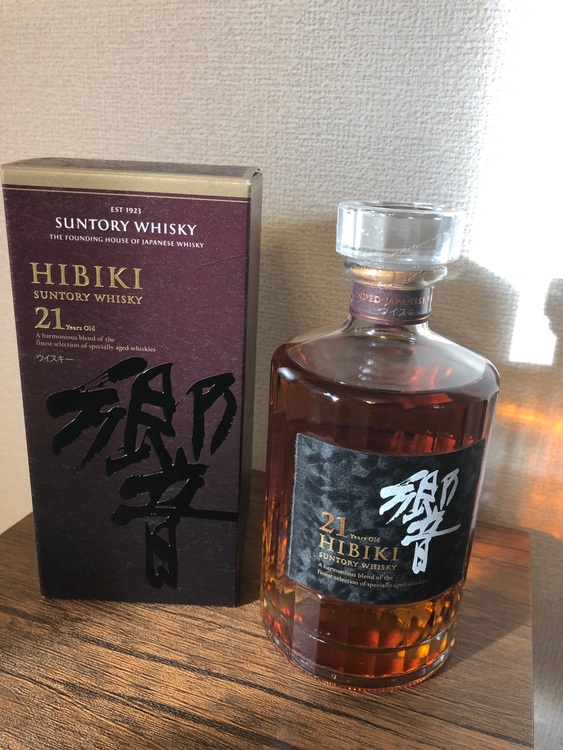 ウイスキー サントリー響 （お酒）の商品画像 - 査定依頼日：2025年9月22日 - 最高査定価格：65,000円