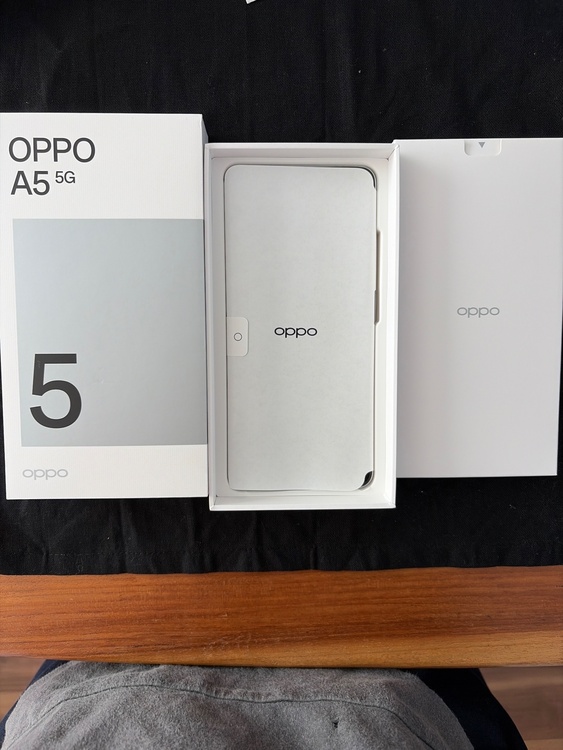 OPPO OPPO A5 5G SIMフリー（スマホ）の商品画像 - 査定依頼日：2026年10月1日 - 最高査定価格：10,500円