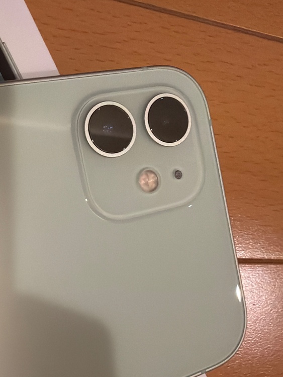 iPhone12 ・128GB ・製造番号（３５３０４８１１９６４４１１２） ・バッテリー（99％・交換品）（スマホ）の商品画像 - 査定依頼日：2026年10月4日 - 最高査定価格：25,500円