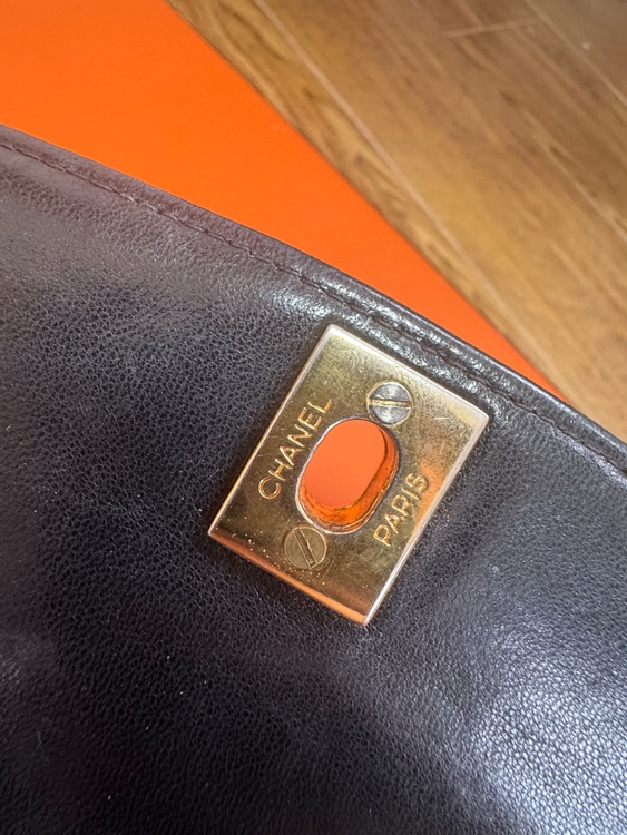 CHANEL ダイアナ　25（ブランドバッグ）の商品画像 - 査定依頼日：2026年7月17日 - 最高査定価格：351,000円