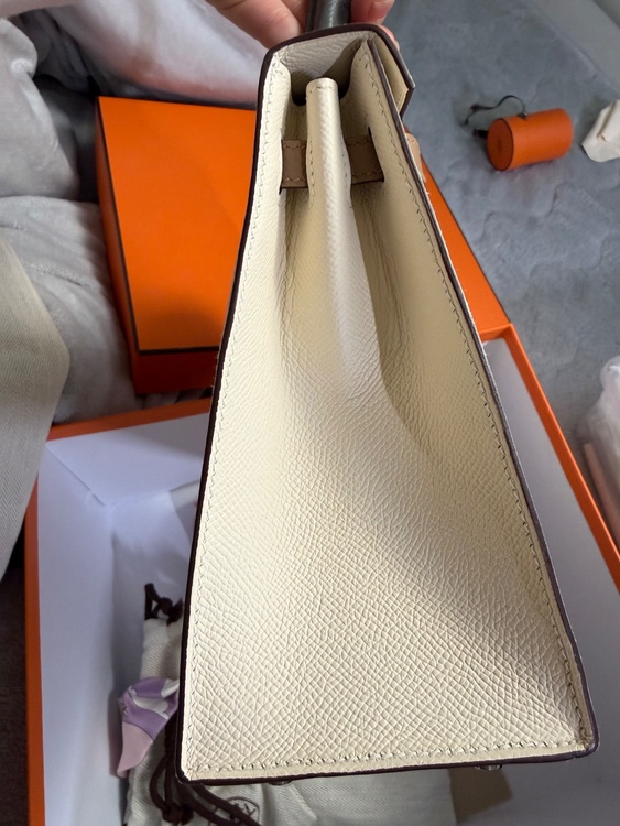 エルメス ケリー （ブランドバッグ）の商品画像 - 査定依頼日：2026年2月9日 - 最高査定価格：3,000,000円