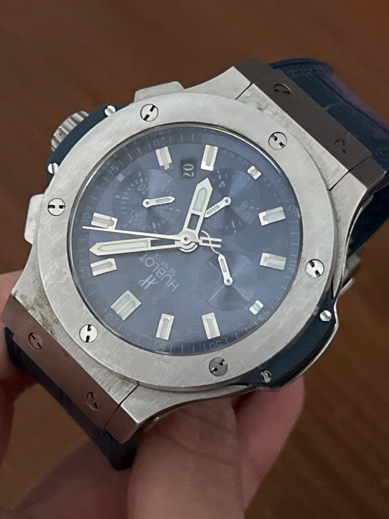 ウブロ ビックバン 301 （高級時計）の商品画像 - 査定依頼日：2025年10月6日 - 最高査定価格：750,000円