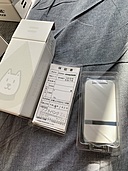 PANTONE WATERPROOF（スマホ）の商品画像 - 査定依頼日：2019年10月27日 - 最高査定価格：2,000円