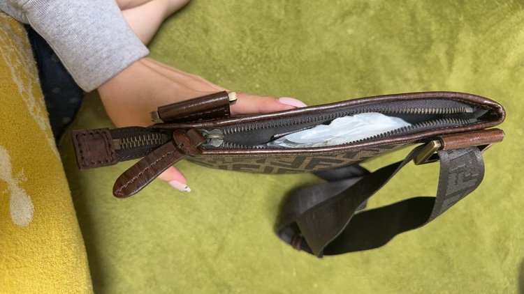 その他 その他 FENDI zucc（高級時計）の商品画像 - 査定依頼日：2025年11月1日 - 最高査定価格：12,000円