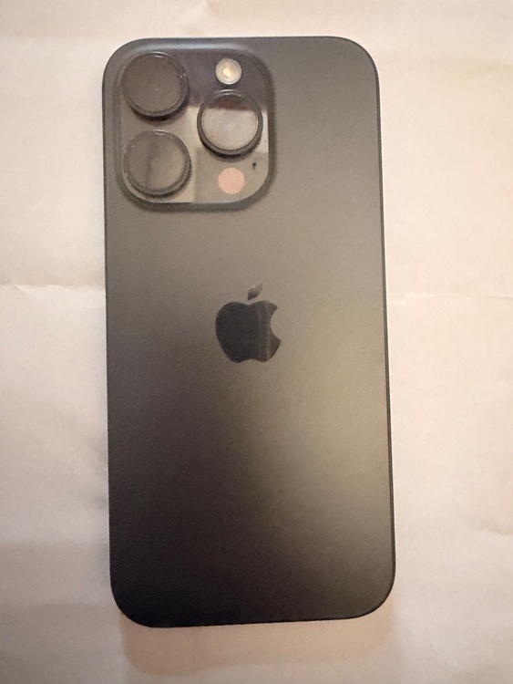 iPhone iPhone 15 Pro 256GB Softbank（スマホ）の商品画像 - 査定依頼日：2026年5月23日 - 最高査定価格：76,000円