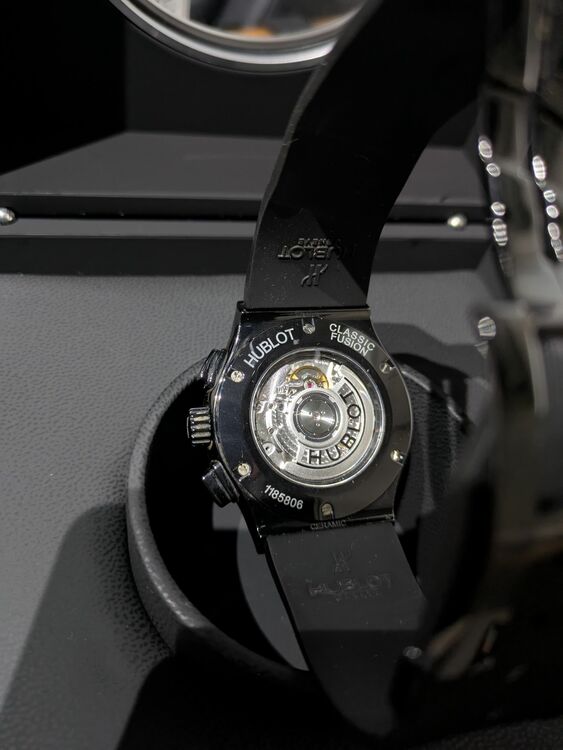 ウブロ クラシックフュージョン 521.CM.1771.RK（高級時計）の商品画像 - 査定依頼日：2025年10月16日 - 最高査定価格：800,000円