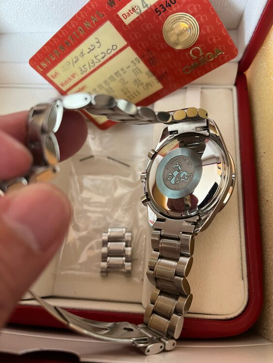 オメガ スピードマスター 3513520（高級時計）の商品画像 - 査定依頼日：2025年4月29日 - 最高査定価格：275,000円
