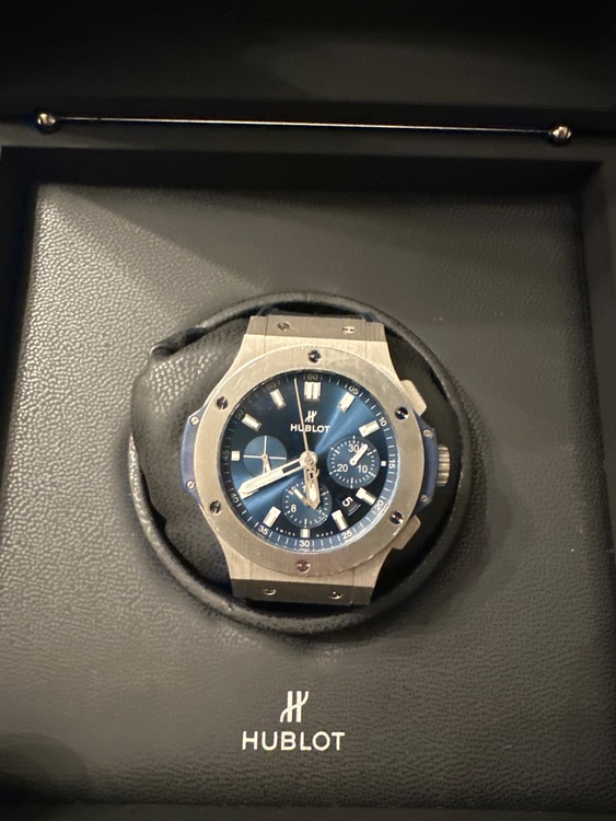 ウブロ ビックバン 142585（高級時計）の商品画像 - 査定依頼日：2025年9月14日 - 最高査定価格：730,000円