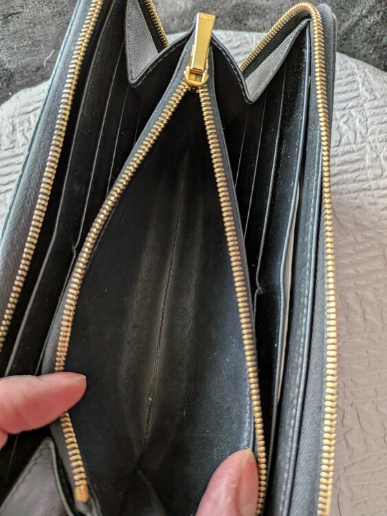 セリーヌ  （ブランドバッグ）の商品画像 - 査定依頼日：2025年12月16日 - 最高査定価格：15,000円