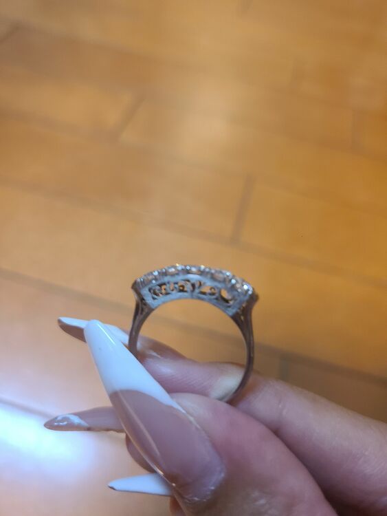 指輪（宝石）の商品画像 - 査定依頼日：2025年9月30日 - 最高査定価格：100,000円