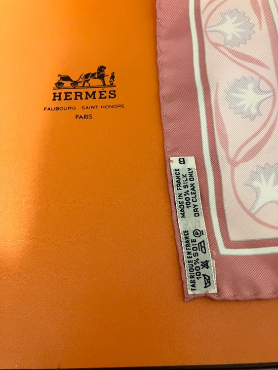 エルメススカーフ（古着・ファッション）の商品画像 - 査定依頼日：2026年9月17日 - 最高査定価格：10,000円