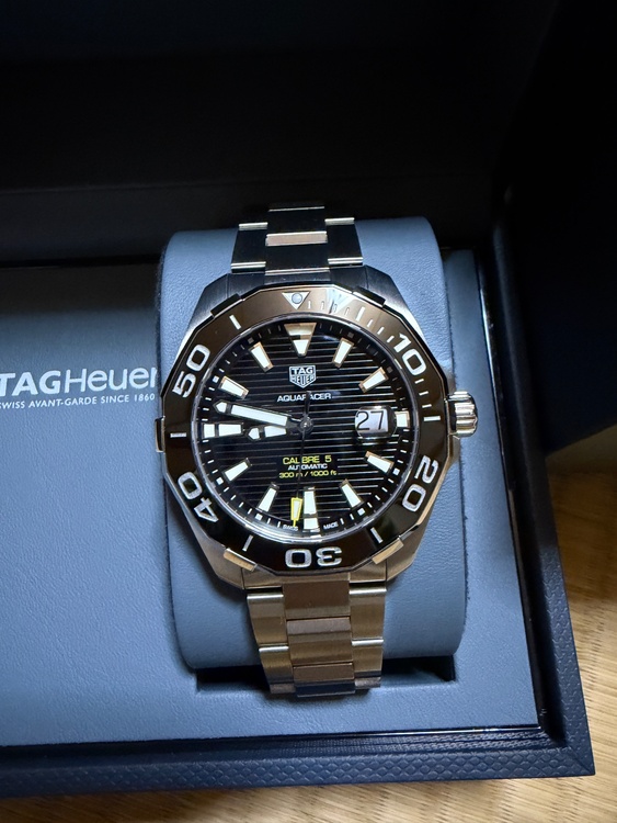 タグホイヤー　アクアレーサー（高級時計）の商品画像 - 査定依頼日：2025年12月7日 - 最高査定価格：200,000円