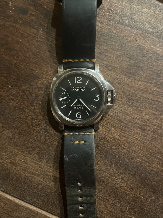 	Luminor Base 8 Days（高級時計）の商品画像 - 査定依頼日：2025年8月22日 - 最高査定価格：600,000円