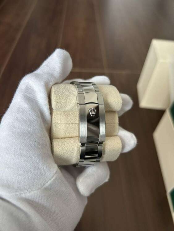 ロレックス デイトジャスト 126200　DATEJAST36 スレートローマ スムースベゼルオイスターブレス（高級時計）の商品画像 - 査定依頼日：2025年3月14日 - 最高査定価格：1,190,000円