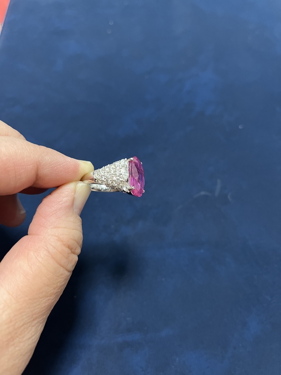 指輪（宝石）の商品画像 - 査定依頼日：2022年3月23日 - 最高査定価格：180,000円