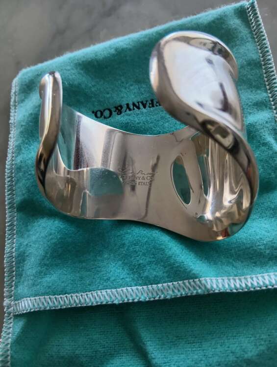 ティファニーボーンカフ（金・貴金属）の商品画像 - 査定依頼日：2025年4月30日 - 最高査定価格：140,000円