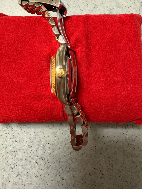 ロレックス デイトジャスト 6917（高級時計）の商品画像 - 査定依頼日：2026年4月1日 - 最高査定価格：820,000円