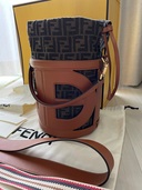 フェンディ  （ブランドバッグ）の商品画像 - 査定依頼日：2025年11月19日 - 最高査定価格：140,000円