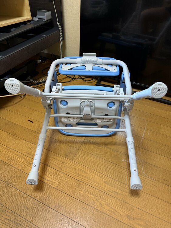 シャワーチェア（介護用品）の商品画像 - 査定依頼日：2026年7月24日 - 最高査定価格：5,000円